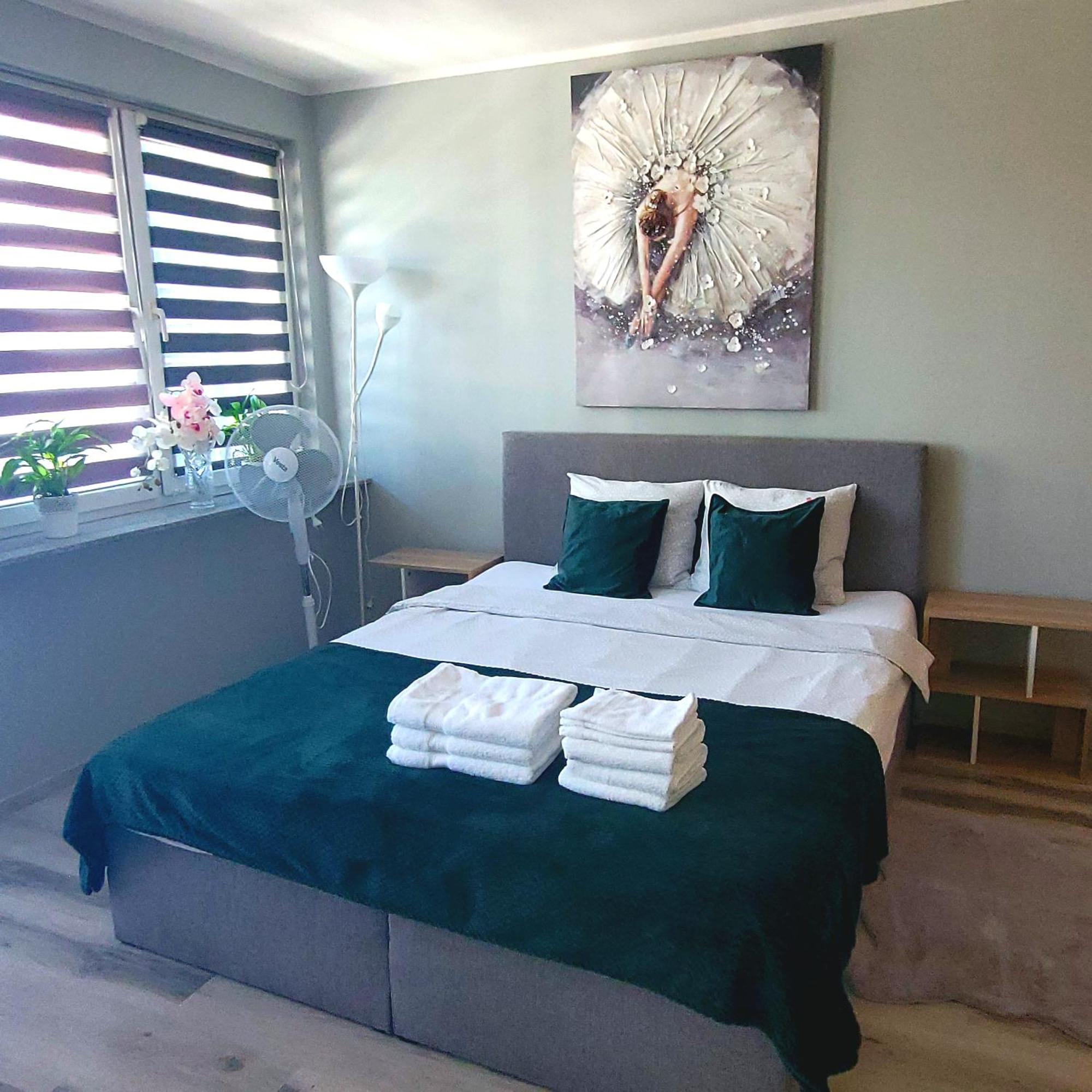 Apartament Centrum Chmielna وارسو المظهر الخارجي الصورة